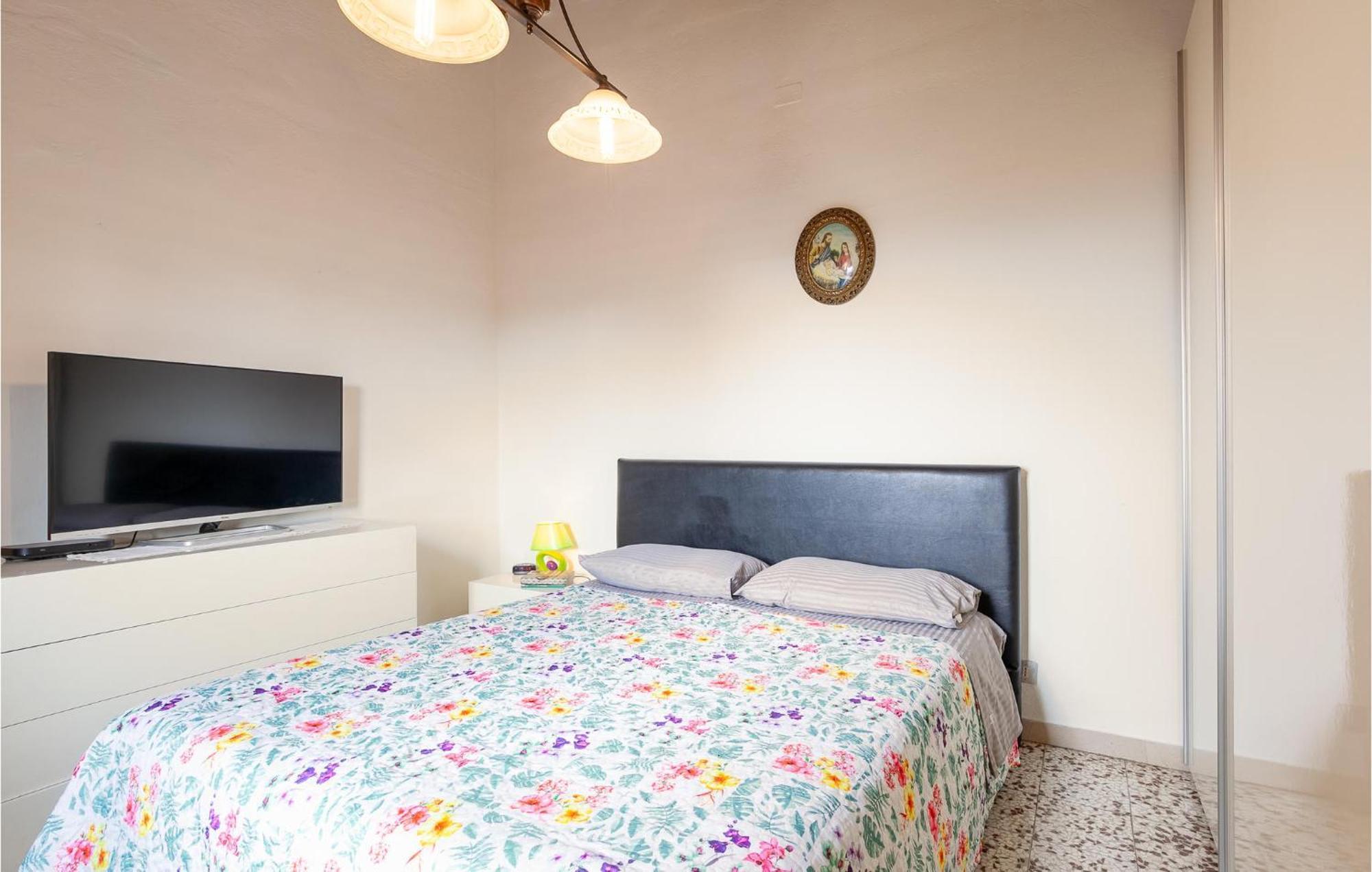 Awesome Home In Montefoscoli With Wifi 外观 照片