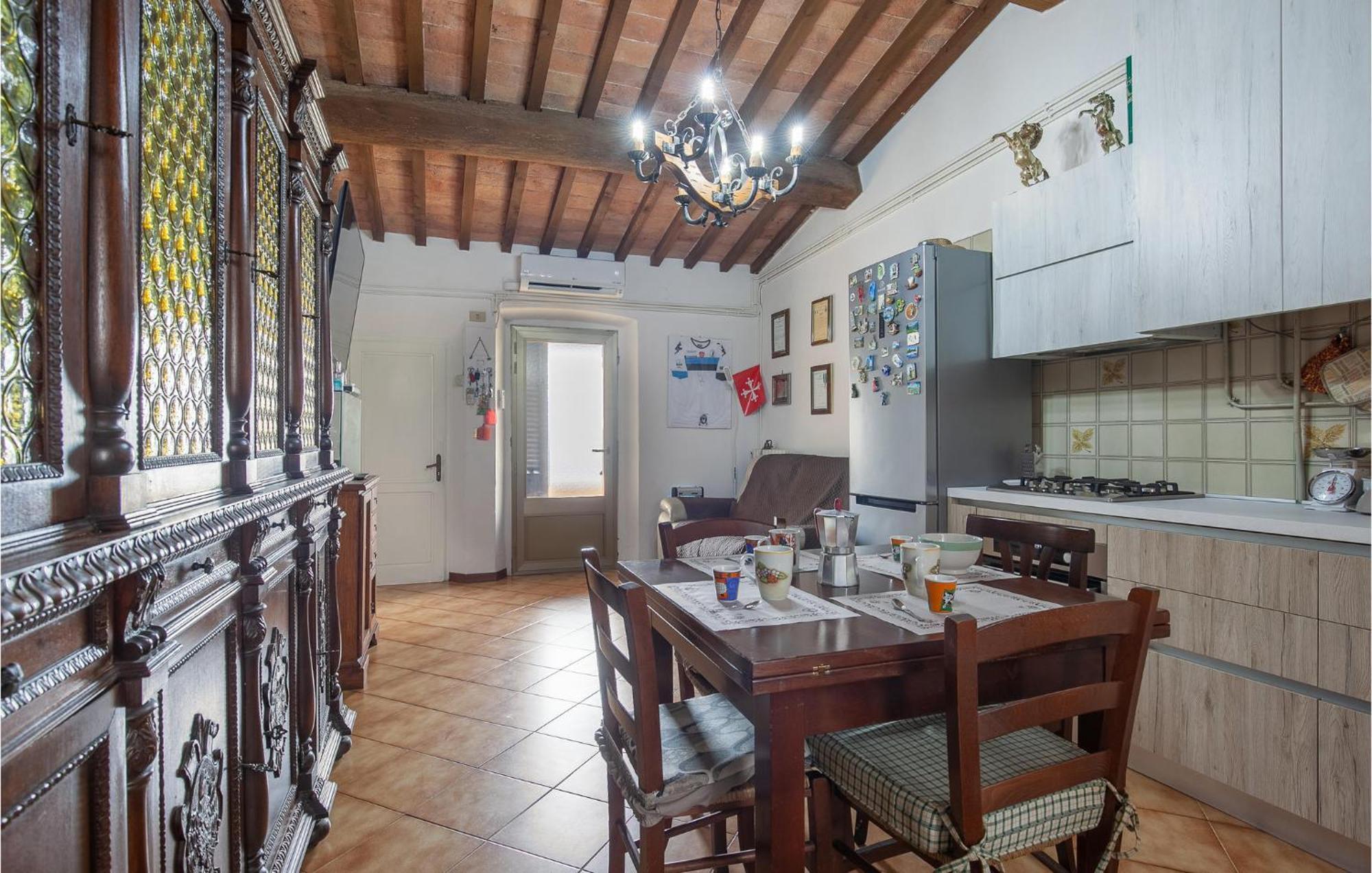 Awesome Home In Montefoscoli With Wifi 外观 照片