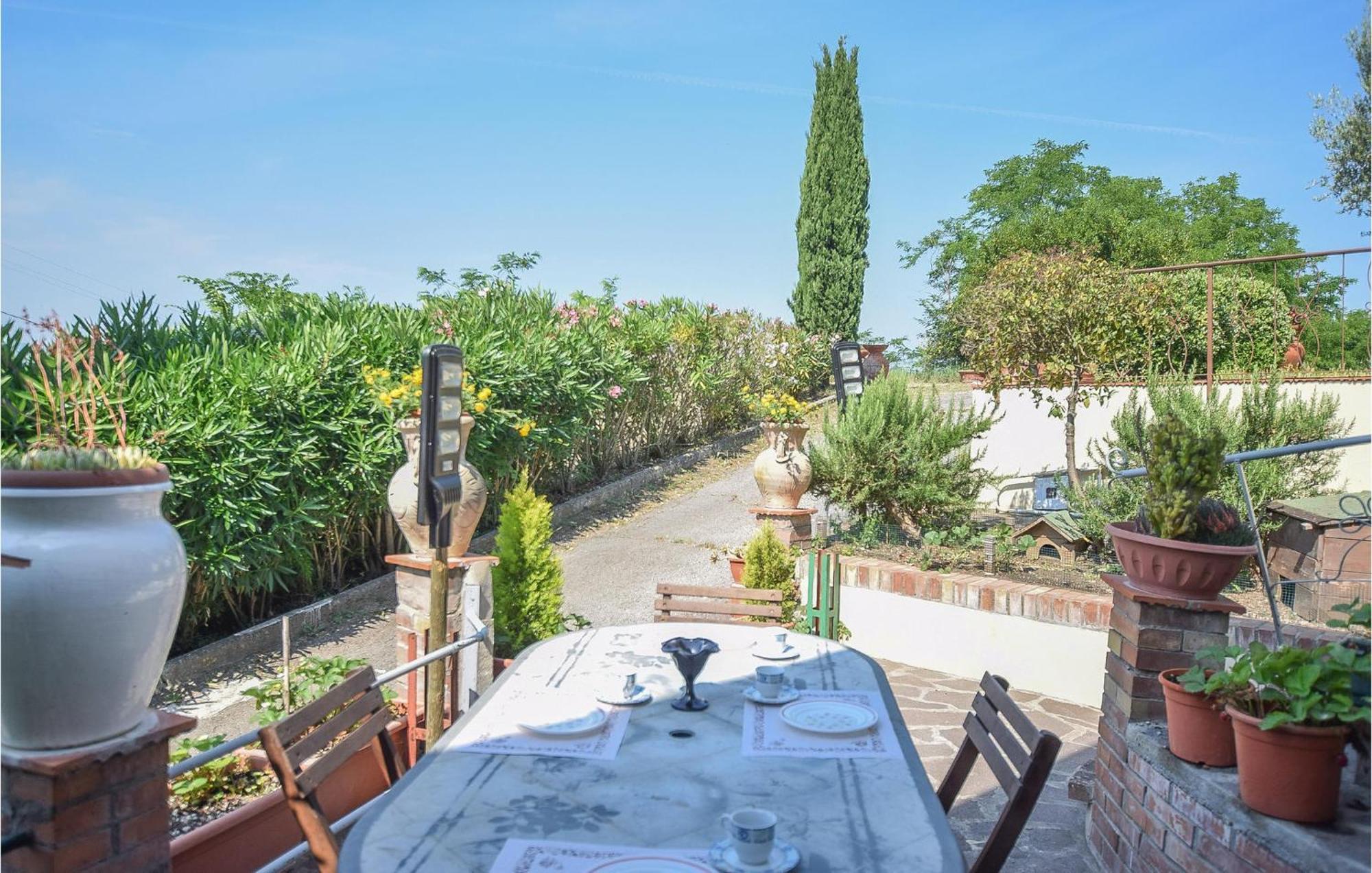 Awesome Home In Montefoscoli With Wifi 外观 照片